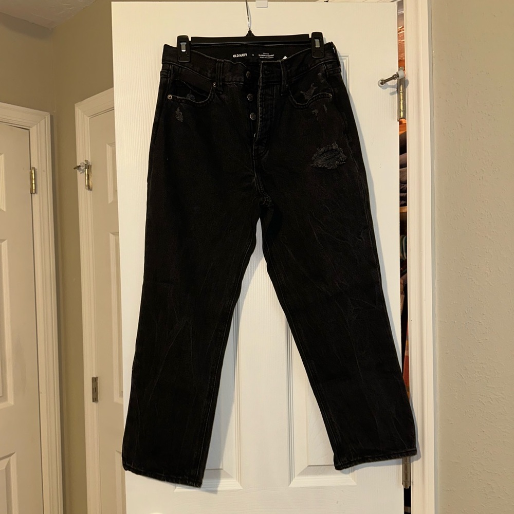 Women’s Black Denim Distressed Cropped Pants